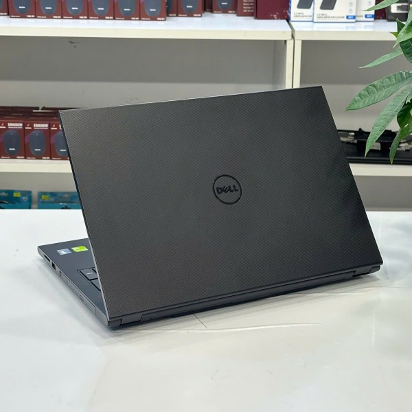 Ảnh Laptop từ các góc nhìn khác nhau