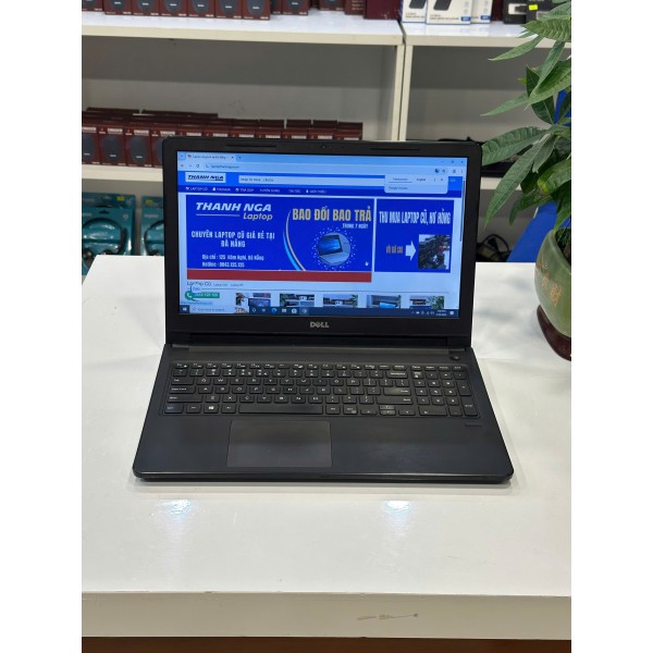 Ảnh Laptop từ các góc nhìn khác nhau