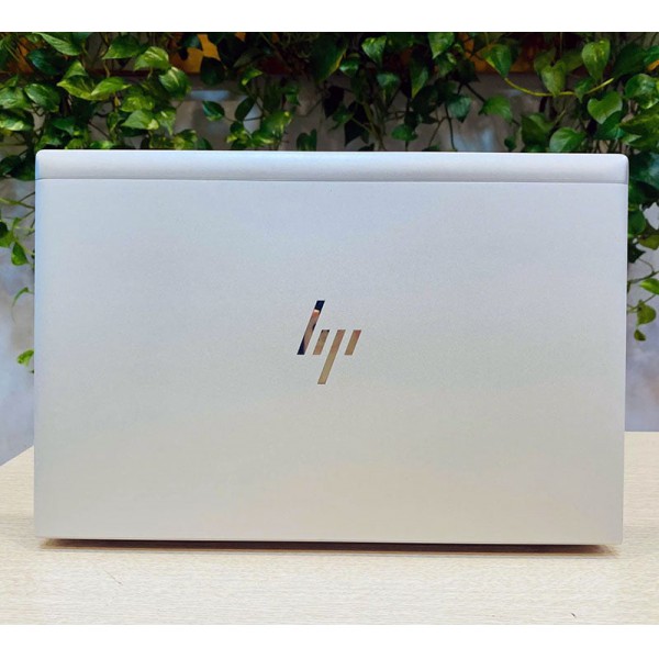 Ảnh Laptop từ các góc nhìn khác nhau