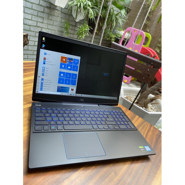 Ảnh Laptop từ các góc nhìn khác nhau