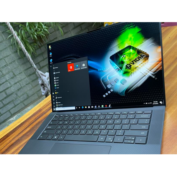 Ảnh Laptop từ các góc nhìn khác nhau