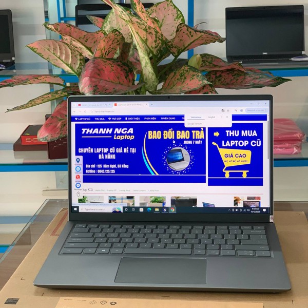 Ảnh Laptop từ các góc nhìn khác nhau