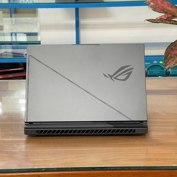 Ảnh Laptop từ các góc nhìn khác nhau