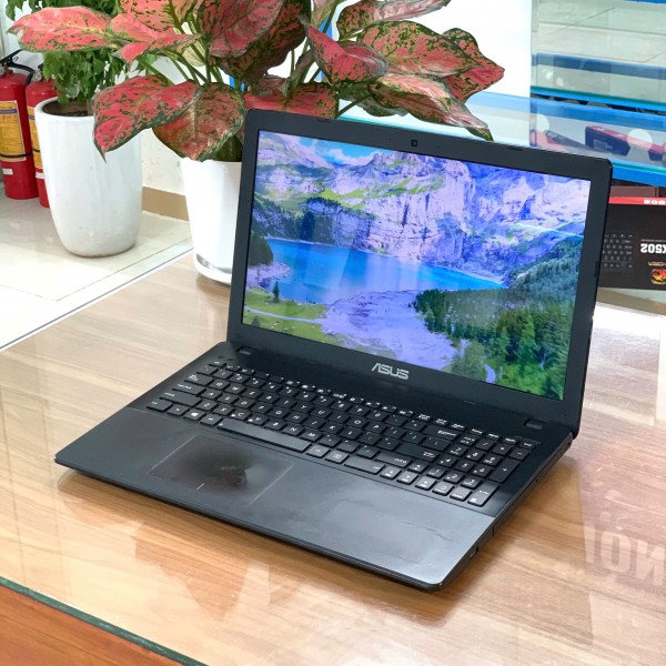 Ảnh Laptop từ các góc nhìn khác nhau