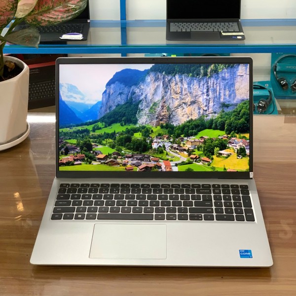 Ảnh Laptop từ các góc nhìn khác nhau