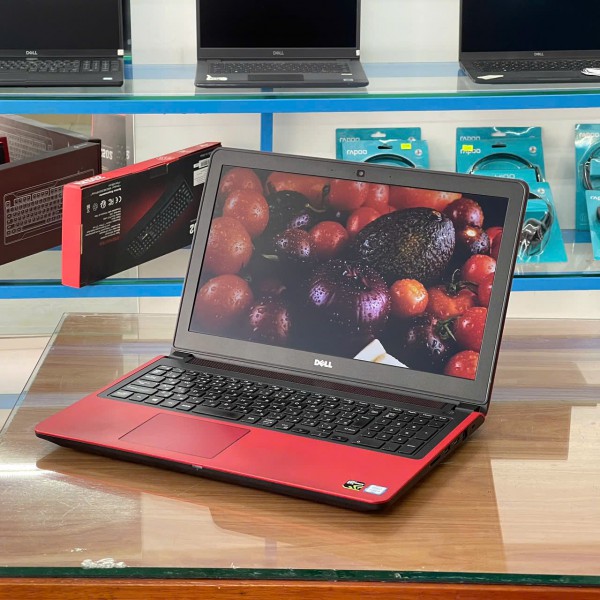 Ảnh Laptop từ các góc nhìn khác nhau