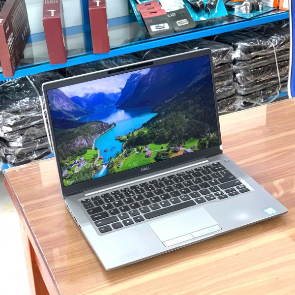 Ảnh Laptop từ các góc nhìn khác nhau