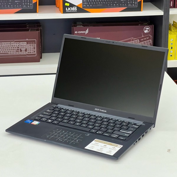 Ảnh Laptop từ các góc nhìn khác nhau