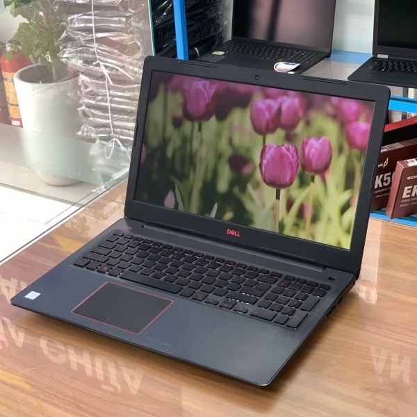 Ảnh Laptop từ các góc nhìn khác nhau