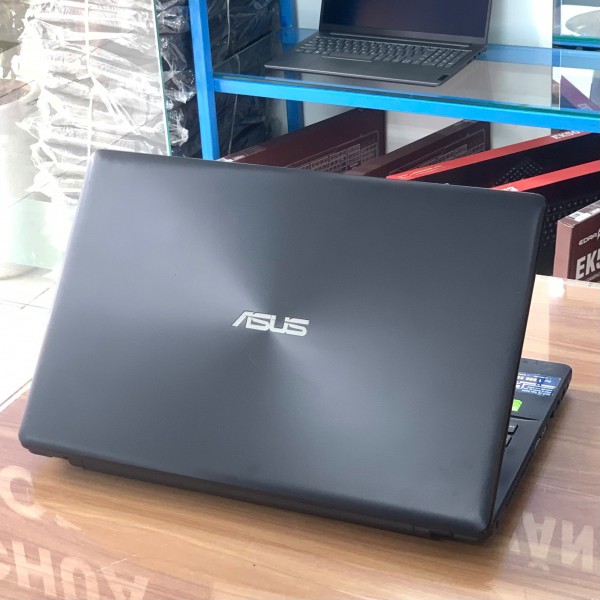 Ảnh Laptop từ các góc nhìn khác nhau