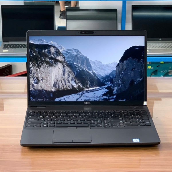 Ảnh Laptop từ các góc nhìn khác nhau