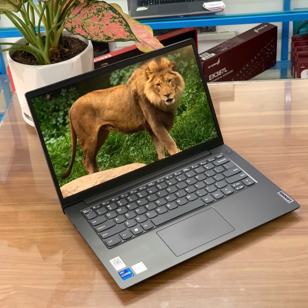 Ảnh Laptop từ các góc nhìn khác nhau