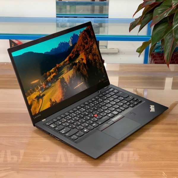 Ảnh Laptop từ các góc nhìn khác nhau