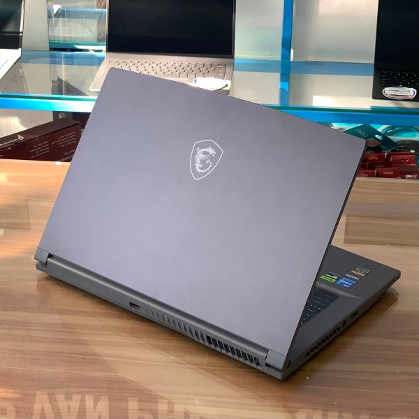 Ảnh Laptop từ các góc nhìn khác nhau