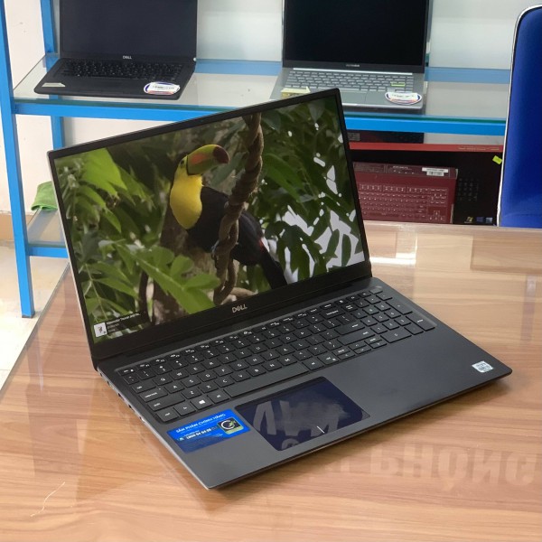 Ảnh Laptop từ các góc nhìn khác nhau
