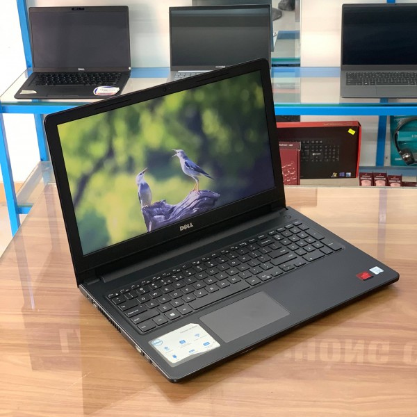 Ảnh Laptop từ các góc nhìn khác nhau