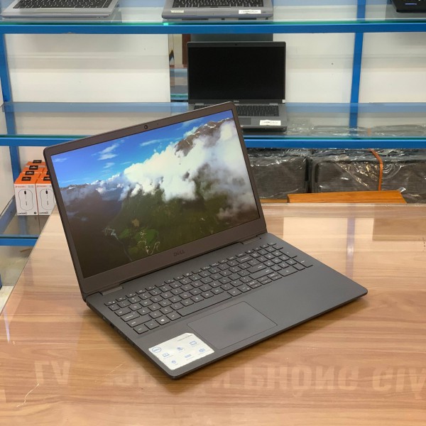 Ảnh Laptop từ các góc nhìn khác nhau
