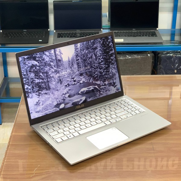 Ảnh Laptop từ các góc nhìn khác nhau