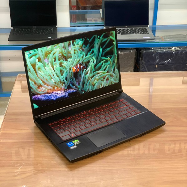 Ảnh Laptop từ các góc nhìn khác nhau