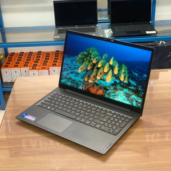 Ảnh Laptop từ các góc nhìn khác nhau