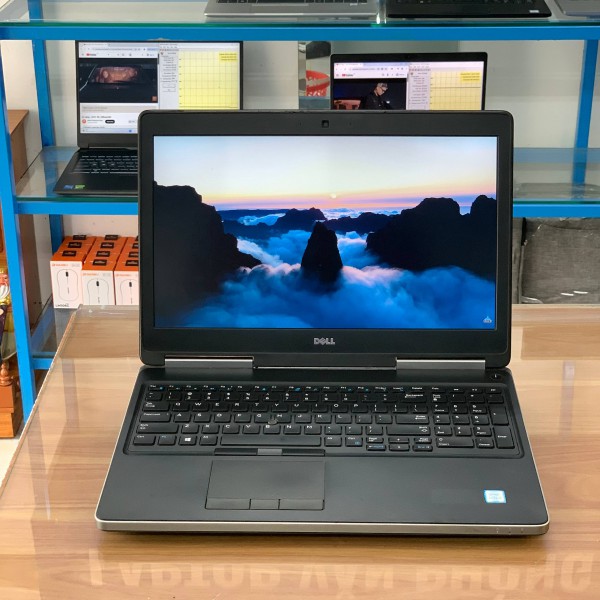 Ảnh Laptop từ các góc nhìn khác nhau