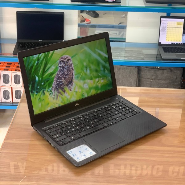 Ảnh Laptop từ các góc nhìn khác nhau