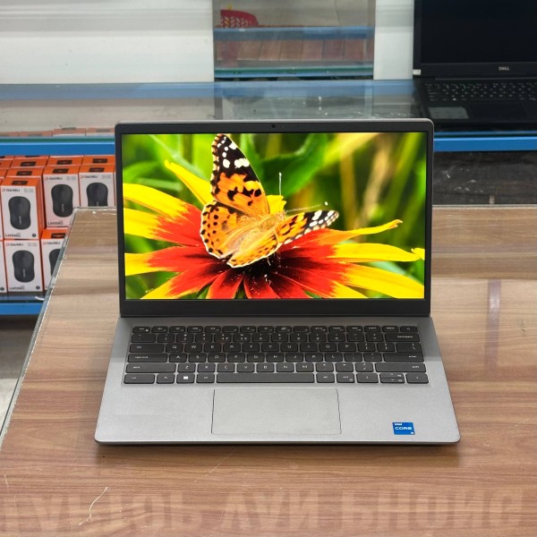 Ảnh Laptop từ các góc nhìn khác nhau
